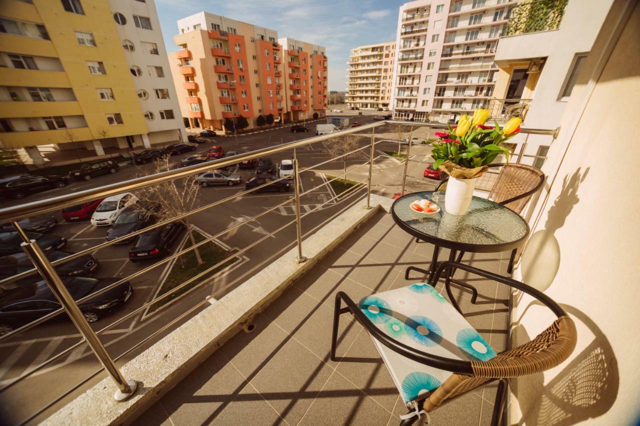 Seascape - Summerland Apartment Мамая Екстер'єр фото